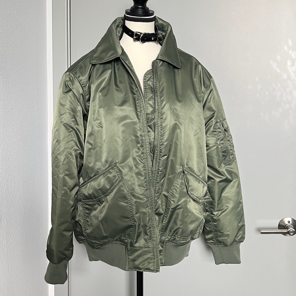 Motel rocks new Air Force pilot oversized puffer bomber jacket
